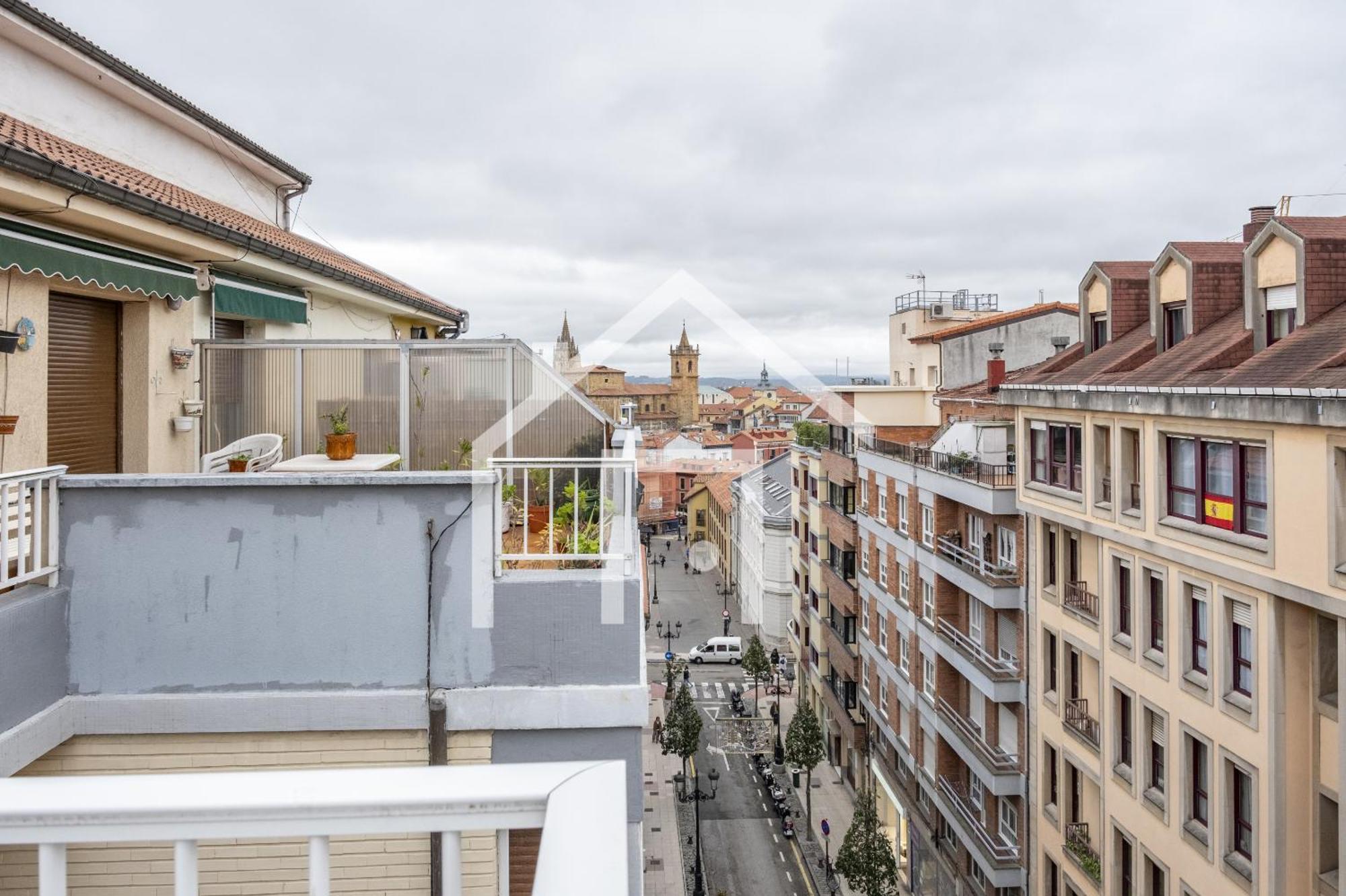 Atico Quintana II - Con Terraza, En El Centro Con Wifi Y Garaje Lejlighed Oviedo Eksteriør billede