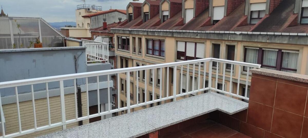 Atico Quintana II - Con Terraza, En El Centro Con Wifi Y Garaje Lejlighed Oviedo Eksteriør billede